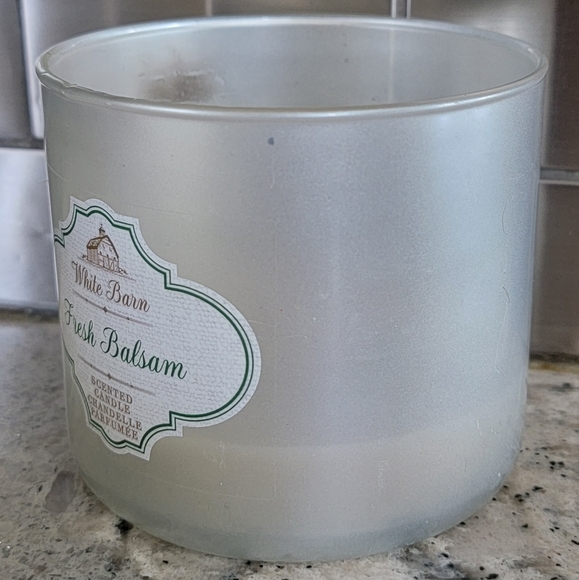 4 used Bath & Body Works Candles - Picture 5 of 5